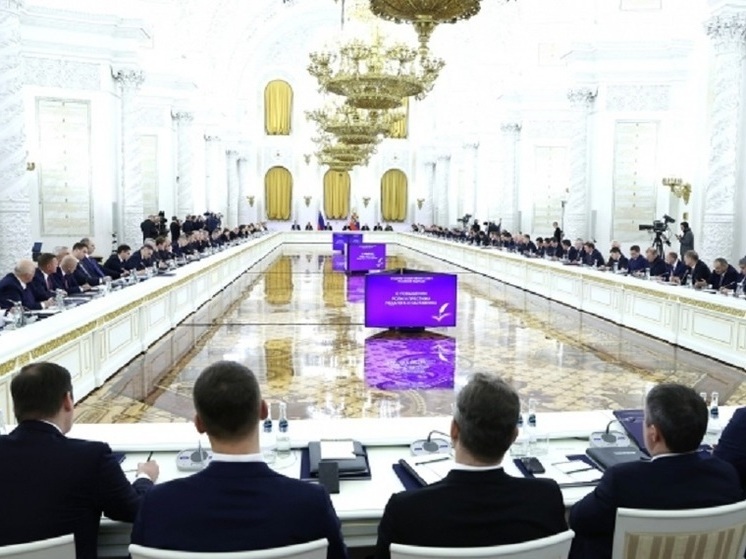 Андрей Бочаров принял участие в заседании Госсовета, проходящем под руководством Владимира Путина