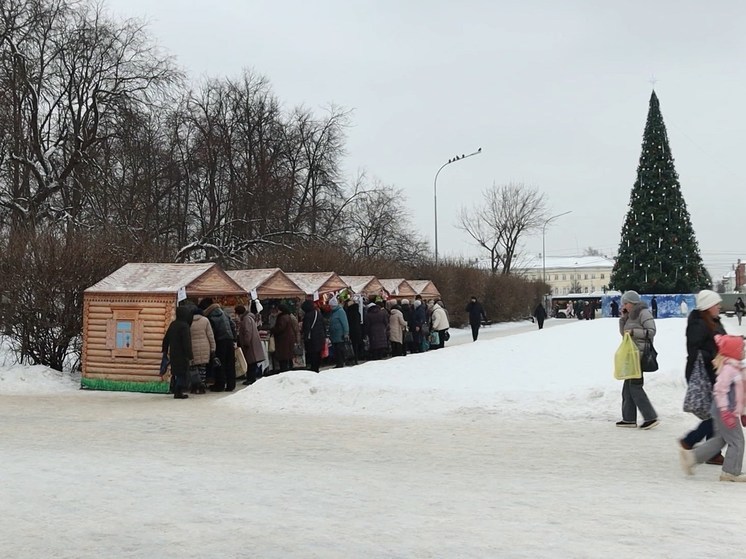 Традиционная Рождественская ярмарка в этом году в Костроме открылась на новом месте