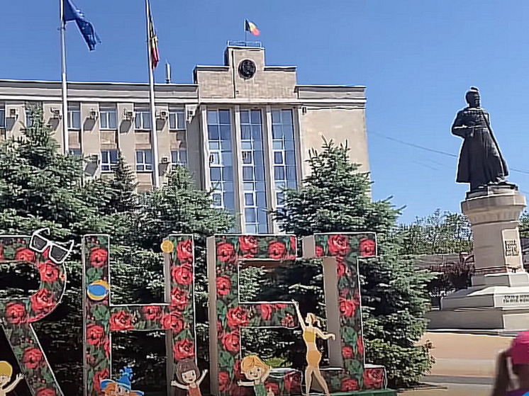 Шор: Запад под видом евроинтеграции продолжает накачивать Молдавию оружием