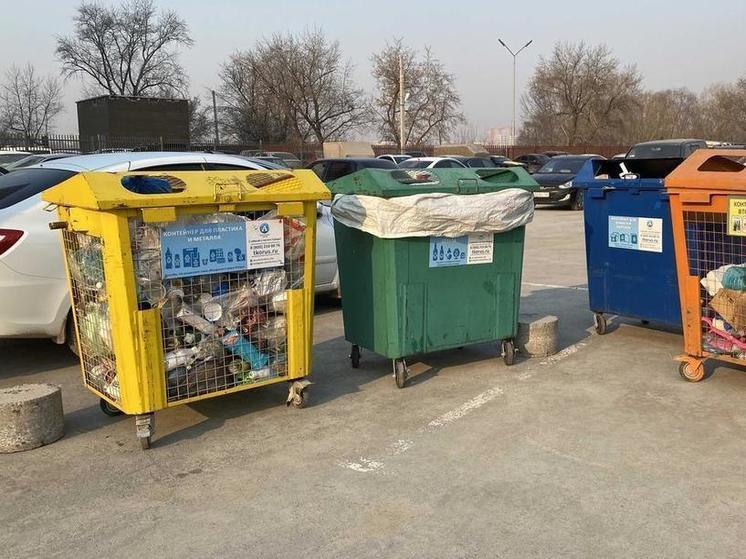 Новосибирцам назвали контакты для жалоб на переполненные мусорные баки