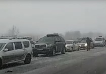 На границе России и Грузии образовалась огромная пробка из автомобилистов