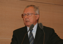 Экс-президент Еврокомиссии скончался в возрасте 98 лет
