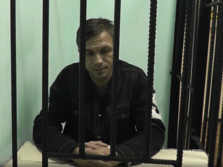Брянские правоохранители задержали четырех пособников мошенников