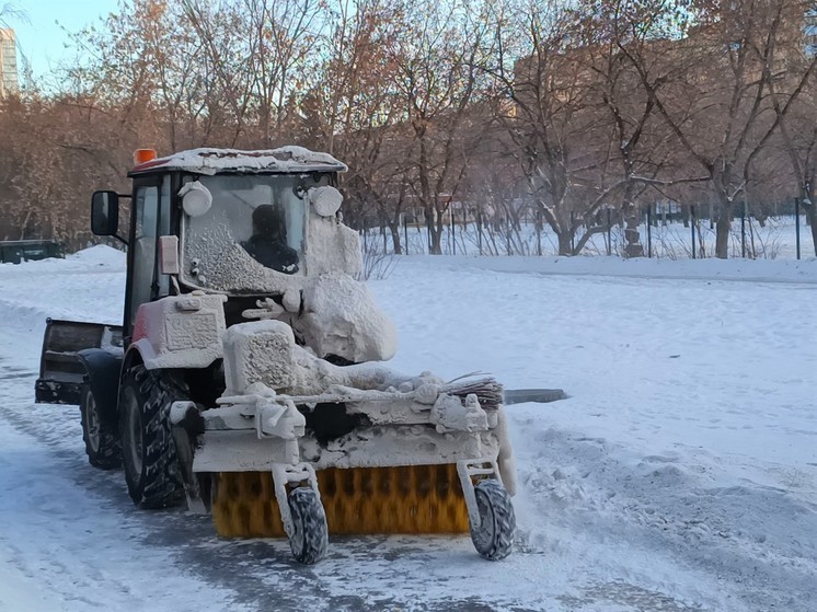 До семи сантиметров снега выпало в Свердловской области