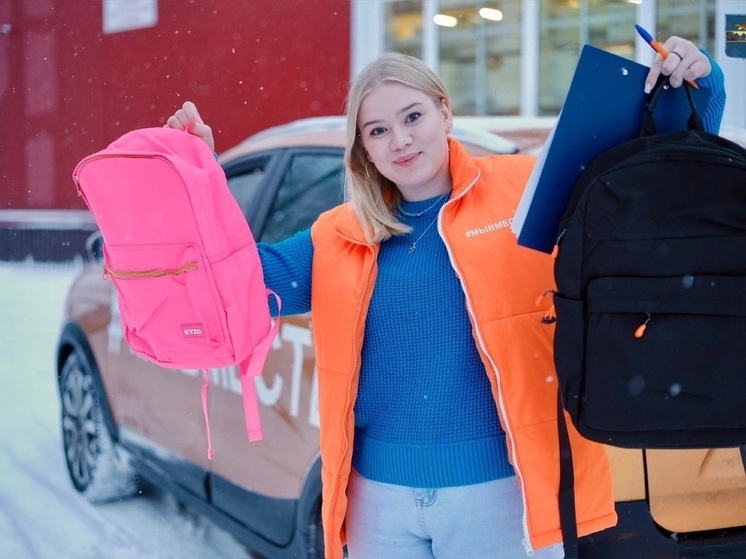 Сладости и рюкзаки на Новый год получили дети военнослужащих в Пуровском районе