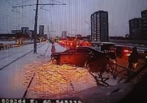 В Екатеринбурге утром 29 декабря было заблокировано движение трамваев маршрута № 1, на котором можно добраться из Академического района в центр города