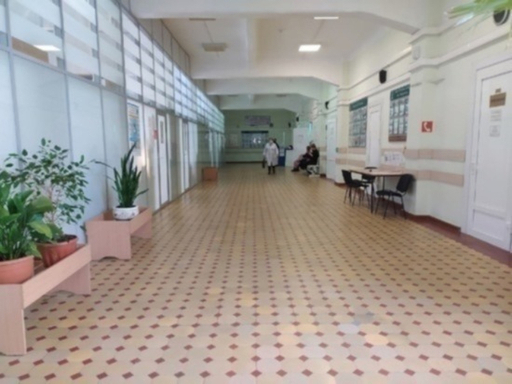 В больнице Знаменского района Омской области закрывают акушерское отделение