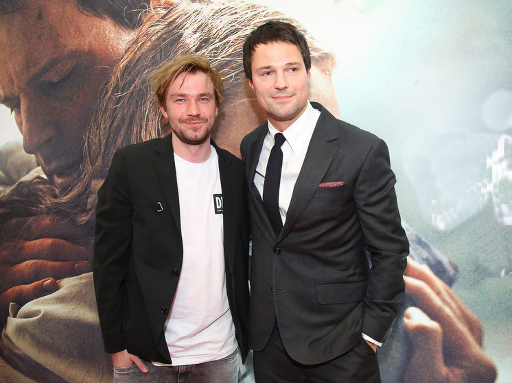 Актер Александр Петров продает свою квартиру в Москве