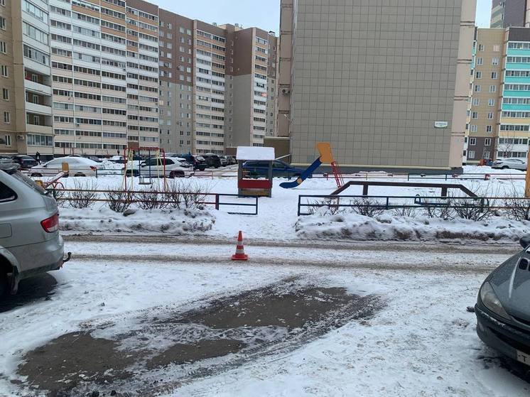 Неизвестный водитель сбил семилетнего мальчика в Вологде и скрылся