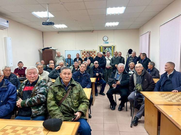 В Калмыкии соревновались ветераны шахмат