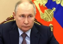 Всероссийский центр изучения общественного мнения провел опрос, в результате которого уровень доверия россиян к президенту Владимиру Путину достиг 80%