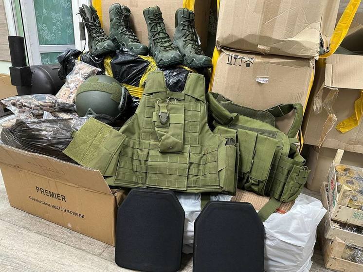 Из Орловской области в зону СВО доставили несколько индивидуальных посылок для военных