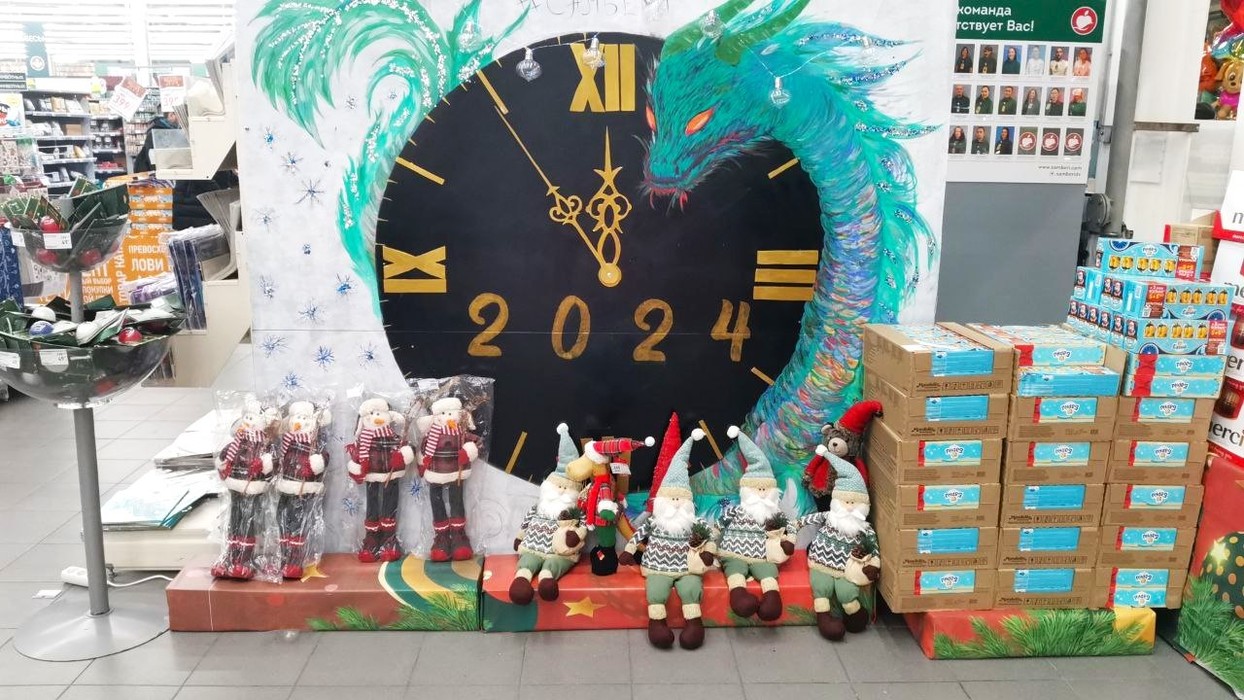 Предновогодний ажиотаж начался в Хабаровске: фото 