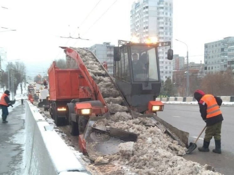 В Туле вывезли 1400 кубометров снега