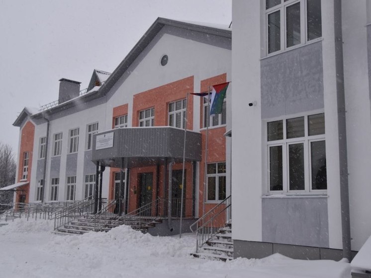 В поселке Иртыш Тюменской области открыли новую школу
