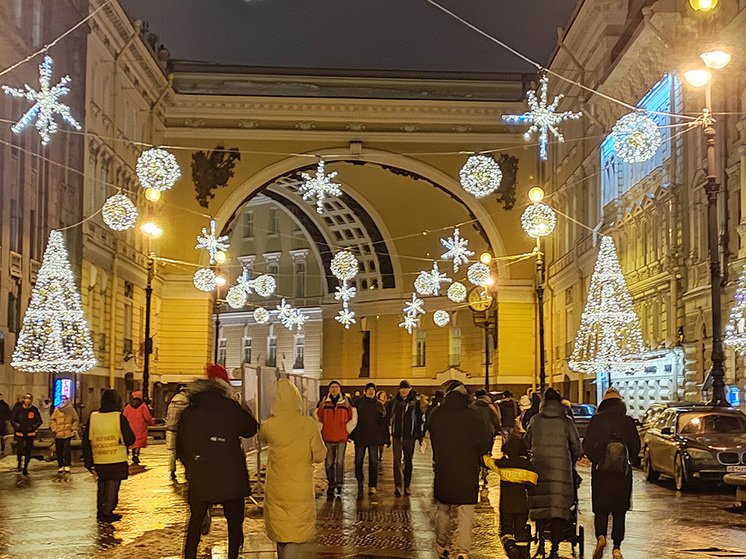 Ни дня без волшебства: гид по праздничному Петербургу