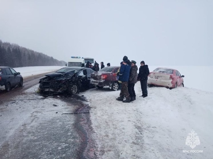 SHOT: главу Минздрава Башкирии Рахматуллина вертолетом доставили в Уфу после ДТП