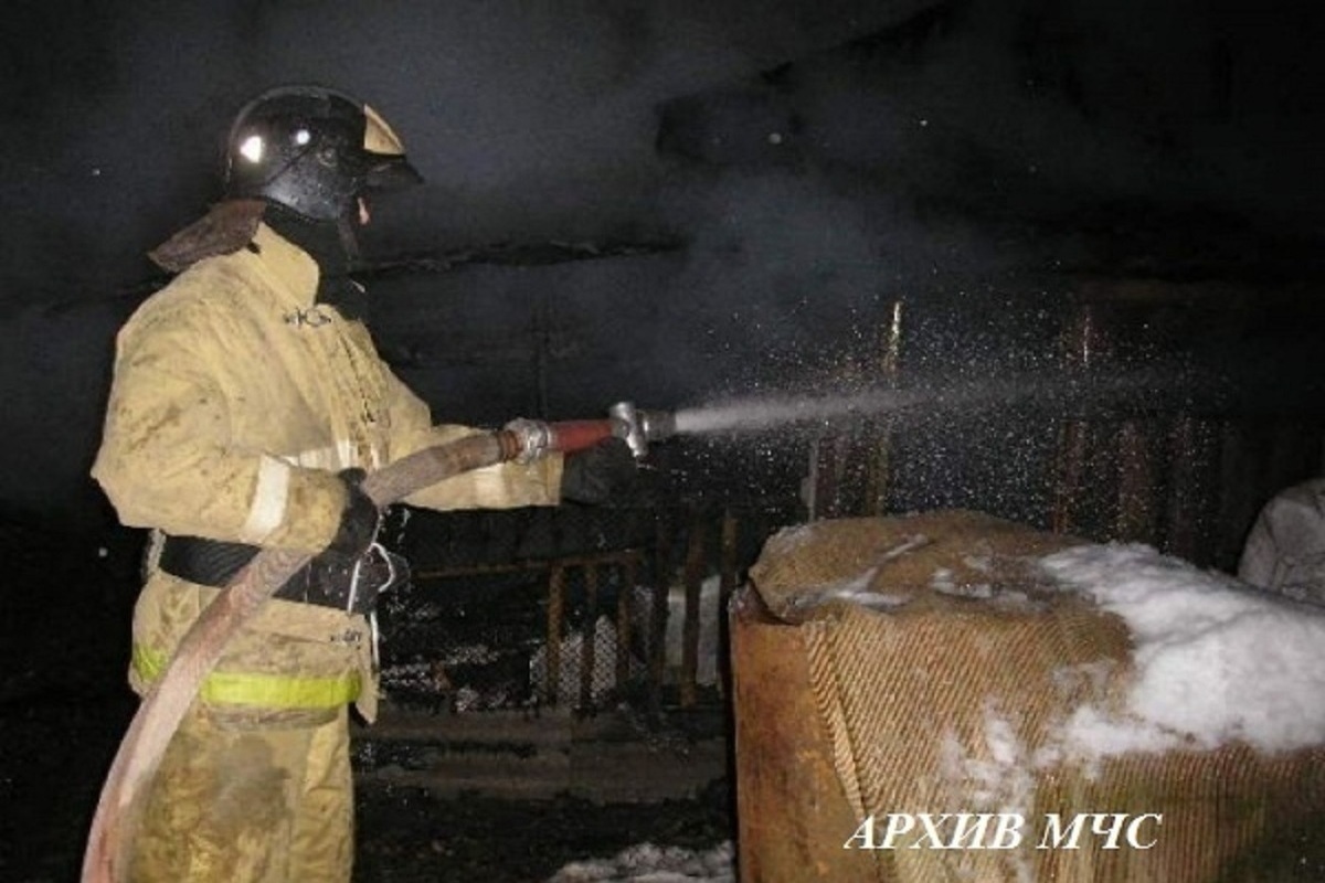 Костромские трагедии: в Павинском районе при пожаре погибла пожилая женщина