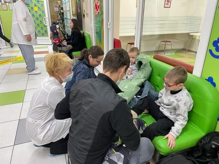 Сенатор Дина Оюн посетила  Центр восстановительной медицины