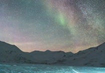 В январе любители астрономии смогут увидеть пик звездопада Квадрантиды, максимальное сближение кометы 62P/Цзыцзиньшань с Землей и "мини-парад планет", сообщает starwalk