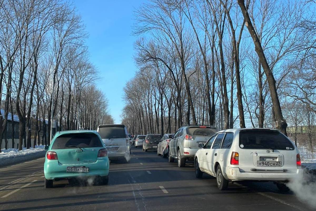 Биробиджан сковали предновогодние пробки - МК Хабаровск