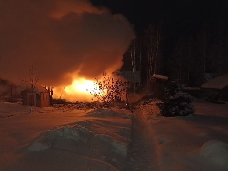 Все дрова сгорели за одну ночь у жителя поселка Карелии