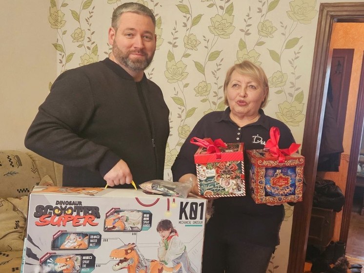 Глава Ясиноватского муниципального округа приял участие в "Ёлке желаний"