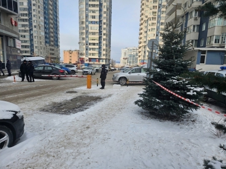 Сразу три трупа обнаружили в самарском жилом комплексе