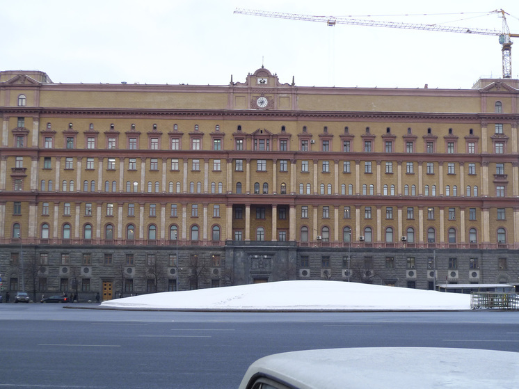 ФСБ внесла "Русский добровольческий корпус" в список террористических организаций