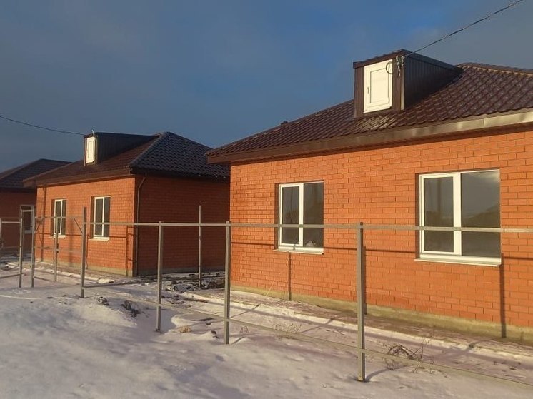 В Ровном жильцы встретили новоселье в домах, предоставленных по соцнайму