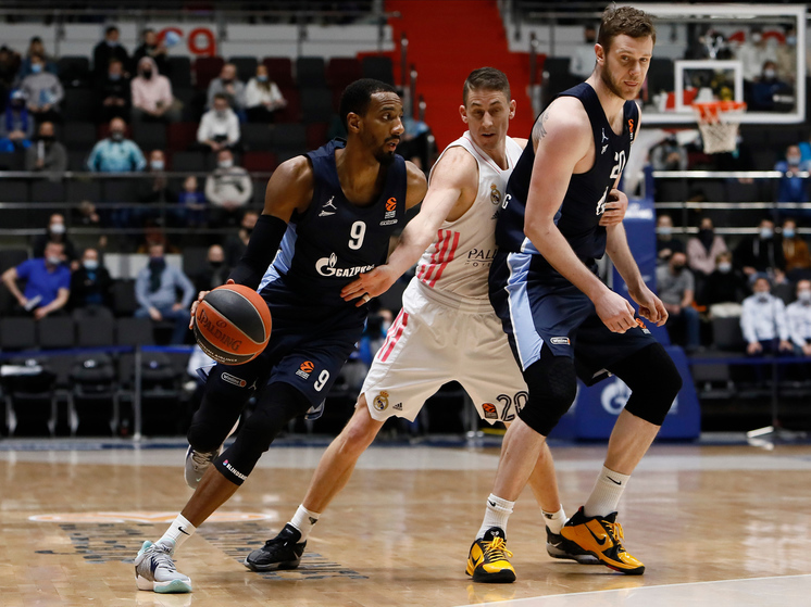 Карасев сыграл первый матч за баскетбольный «Зенит» после травмы спины