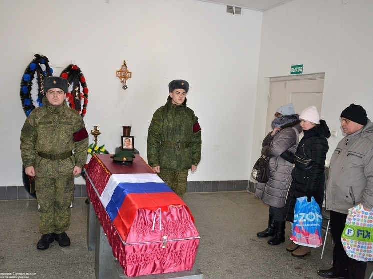 Жители Сортавалы проводили в последний путь погибшего бойца СВО