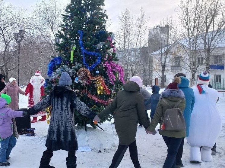Общественники подарили новогодний праздник жителям Борзи