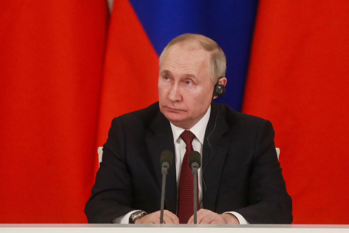Путину сообщили об атаке на Белгород