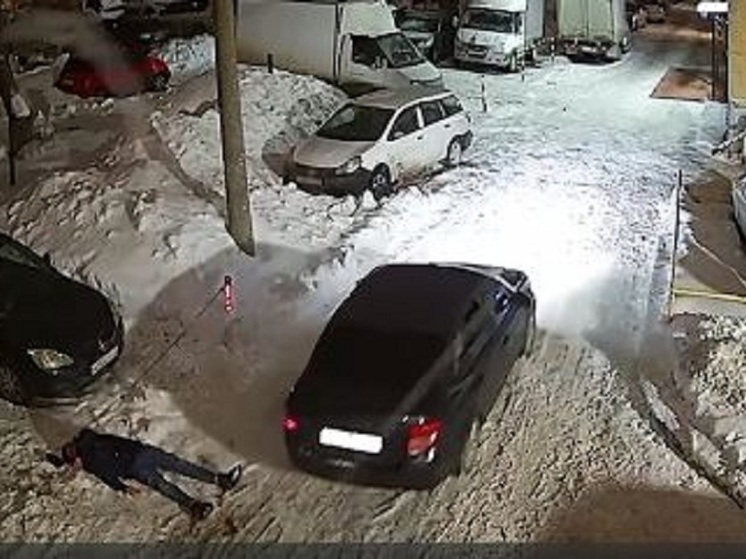 В Новосибирске парня ограбили в попутке после новогоднего корпоратива
