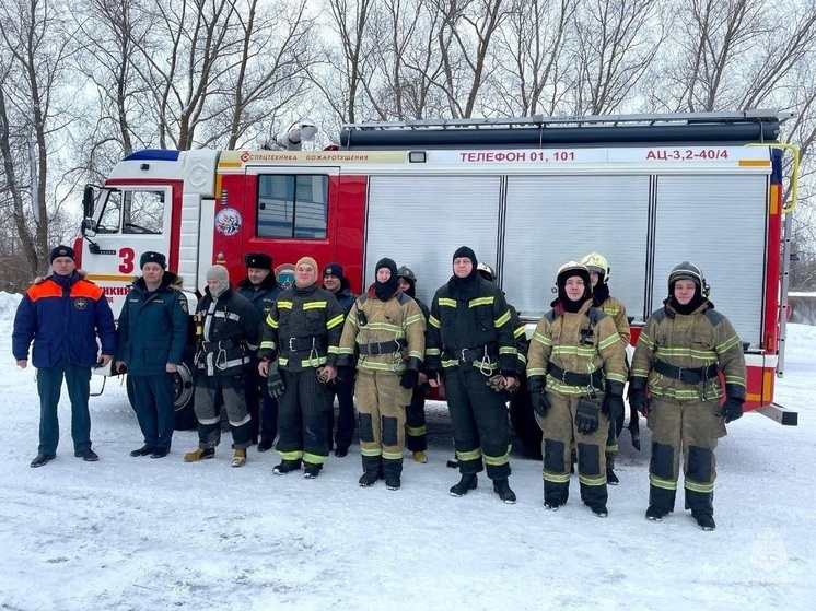 Спасатели МЧС провели учения в новгородской школе «Олимп»