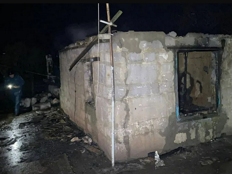Человек погиб на кухне в доме под Саратовом