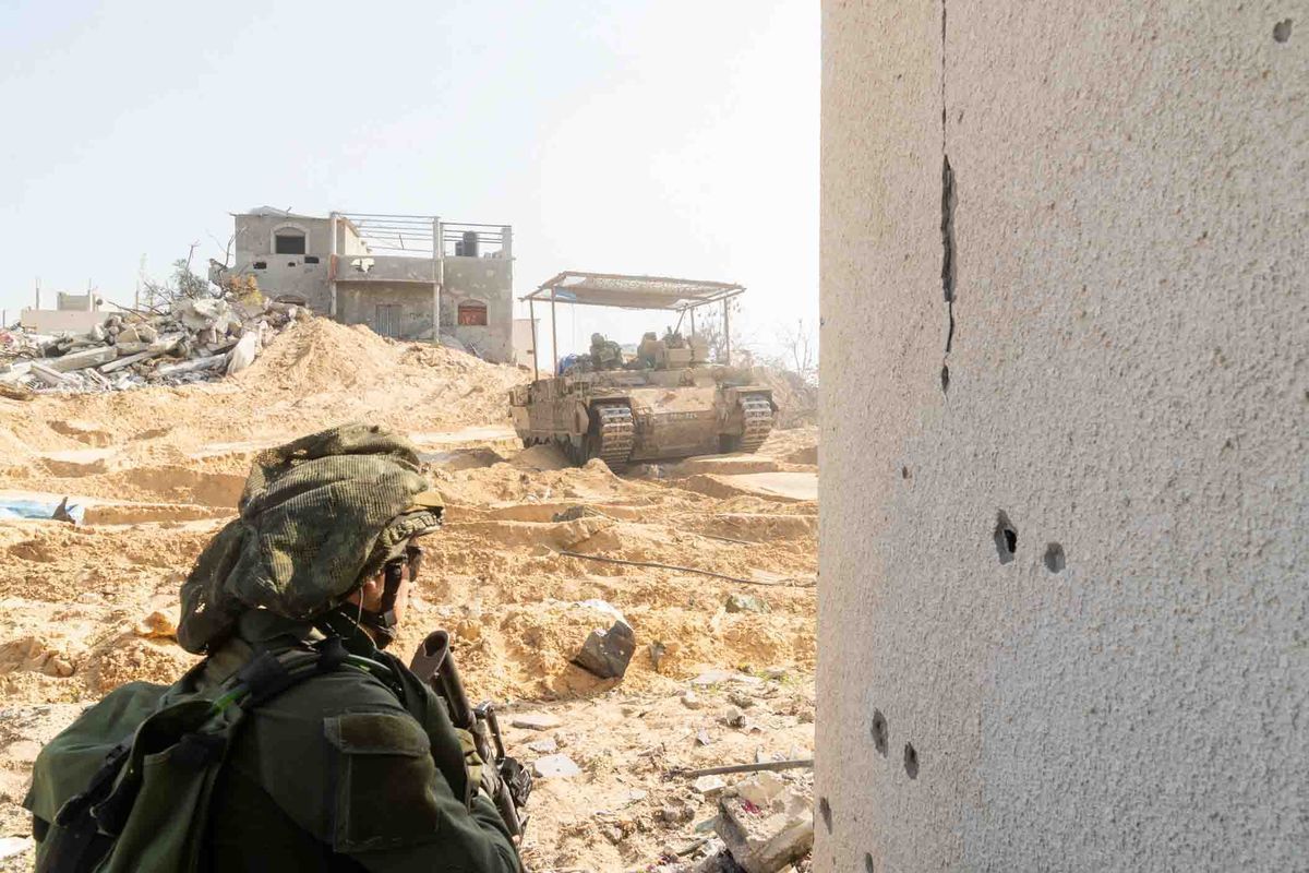 Израильская армия приостановила боевые действия в части Газы