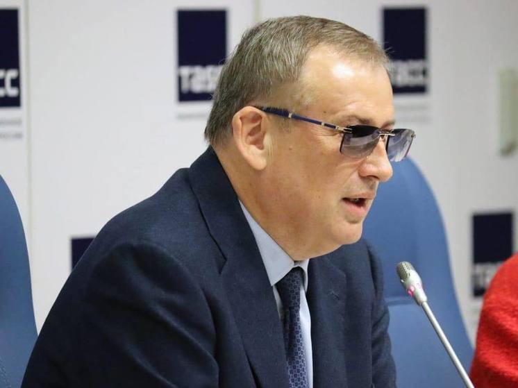 Дрозденко поздравил жителей Ленобласти с наступающим Новым годом