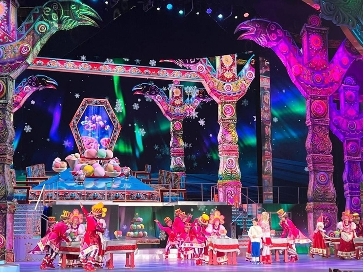 Дети работников мариупольского порта отправились на Кремлёвскую Ёлку