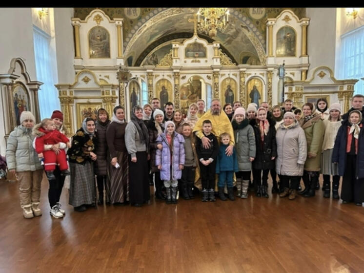 Прошла божественная литургия в Богоявленском Соборе Смоленска