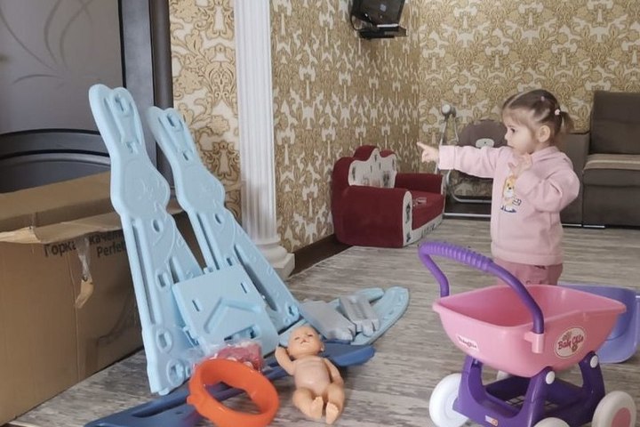 Депутат НС Дагестана исполнил мечту маленькой девочки