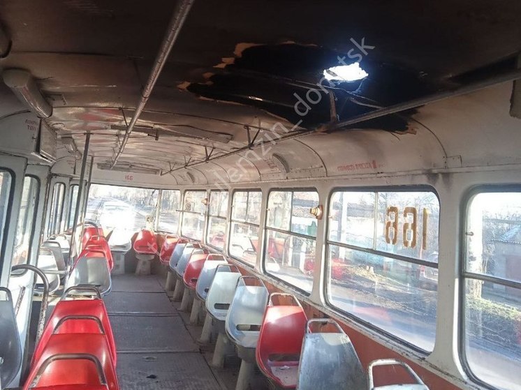 В Донецке загорелся трамвайный вагон