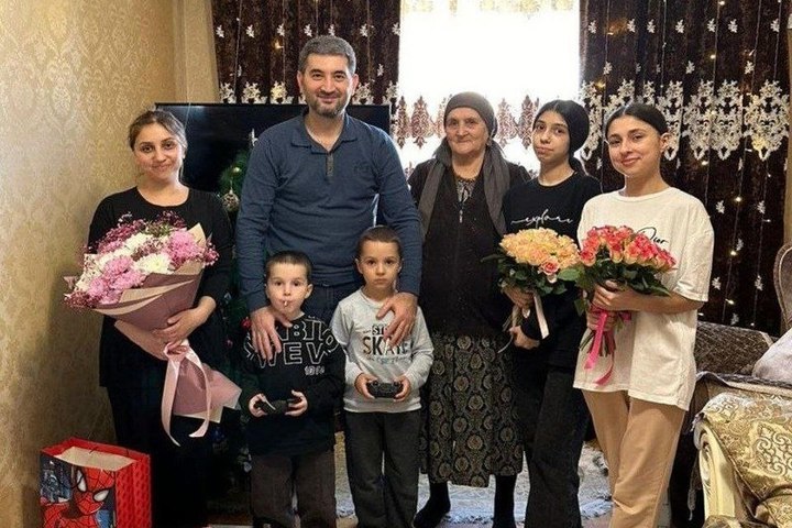 Глава минэнерго Дагестана поздравил семьи участников СВО