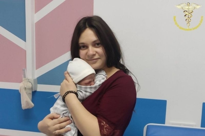 В Запорожской области первым в 2024 году родился мальчик