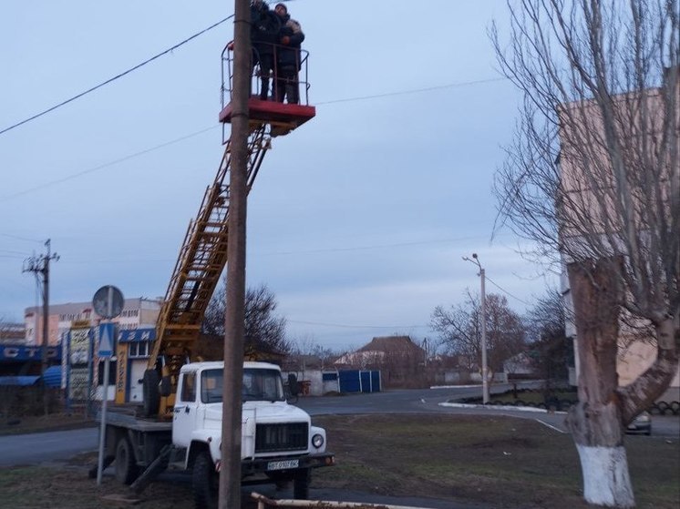 В двух селах Новокаховского округа порывами ветра повреждены ЛЭП