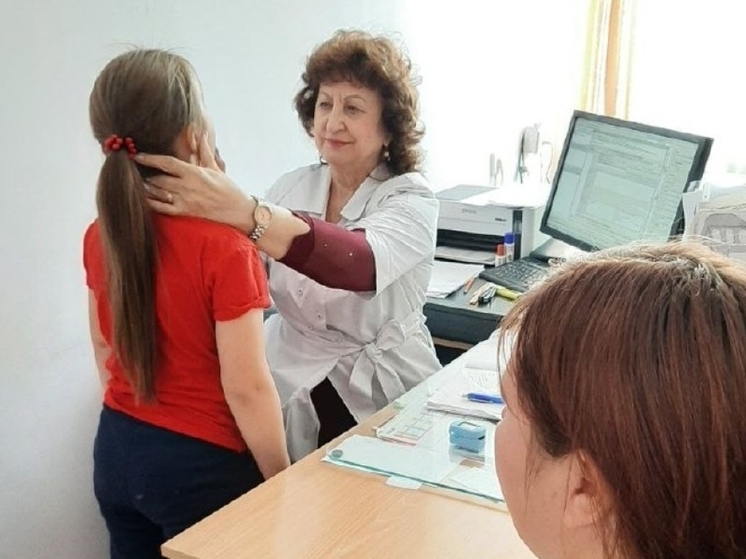72 медика участвовали в программе земские докторы и фельдшеры в Забайкалье
