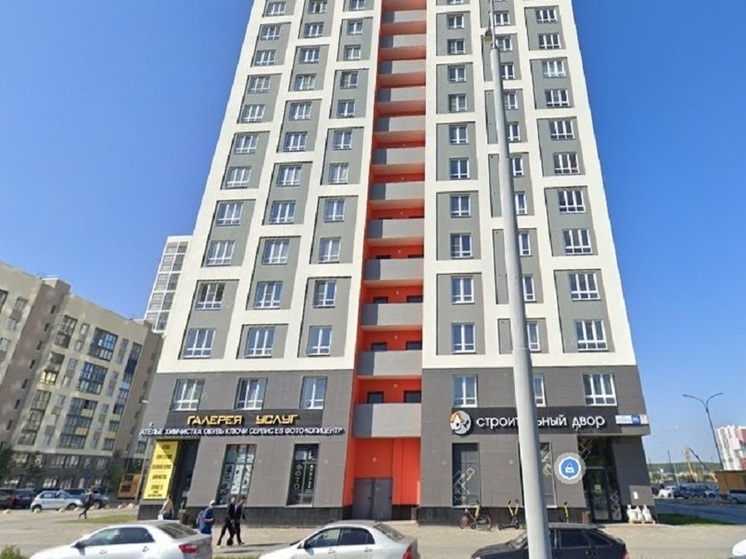 В Академическом районе Екатеринбурга заметили лису