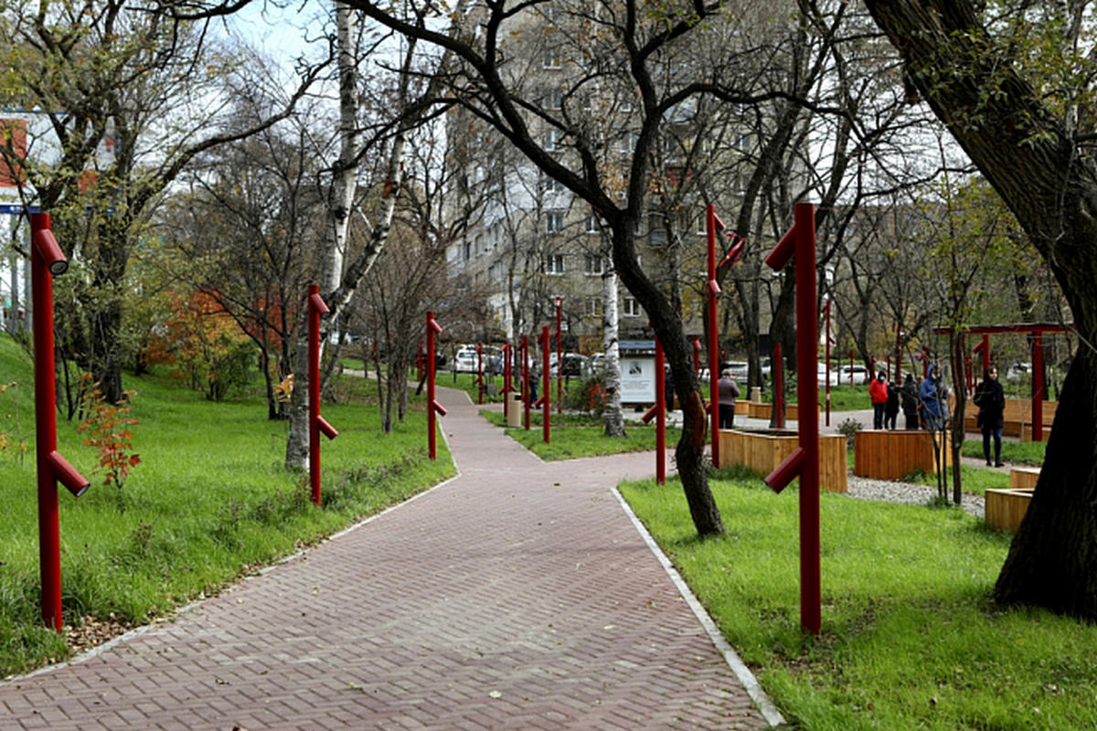 Городская среда владивосток. Матросский сквер Владивосток.