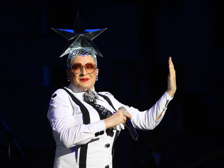 ДК в Псковской области пришлось извиняться за песню Сердючки на дискотеке